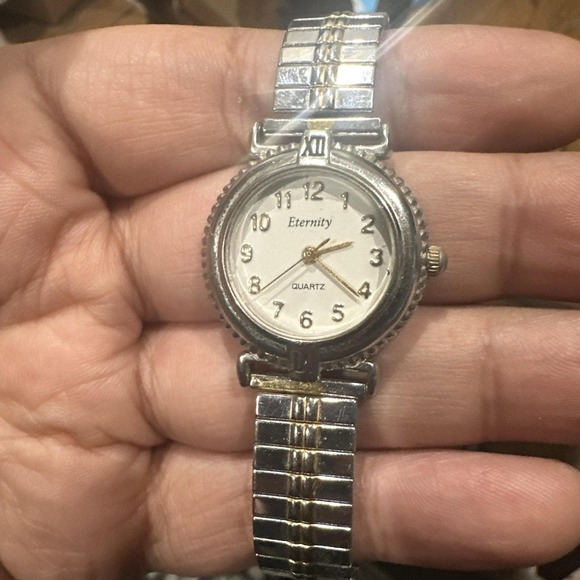 Working Eternity 26mm Quartz Two Tone‎ Dainty Ladies Stretch Band Watch Fits 7in - Picture 2 of 9